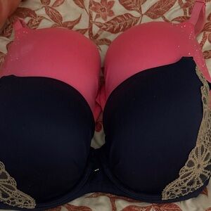 Victoria's Secret Pink and Navy Lace Bra